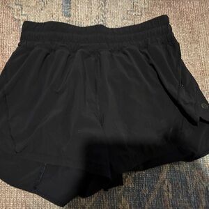 Lululemon Women's Black  Hotty Hot Shorts Size 8